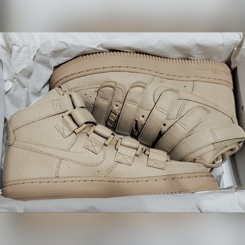 Billie Eilish x Nike Air Force 1 High '07 SP in Mushroom Colorway BNIB - Picture 2 of 12